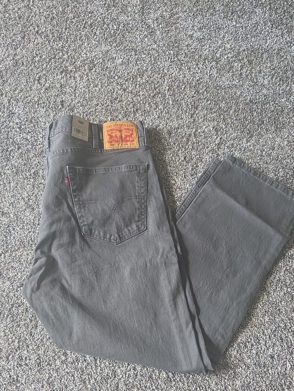 Levi's Men's Dark Gray Relaxed Fit Jeans